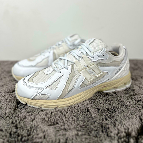 New balance 1906 sneaker - new,